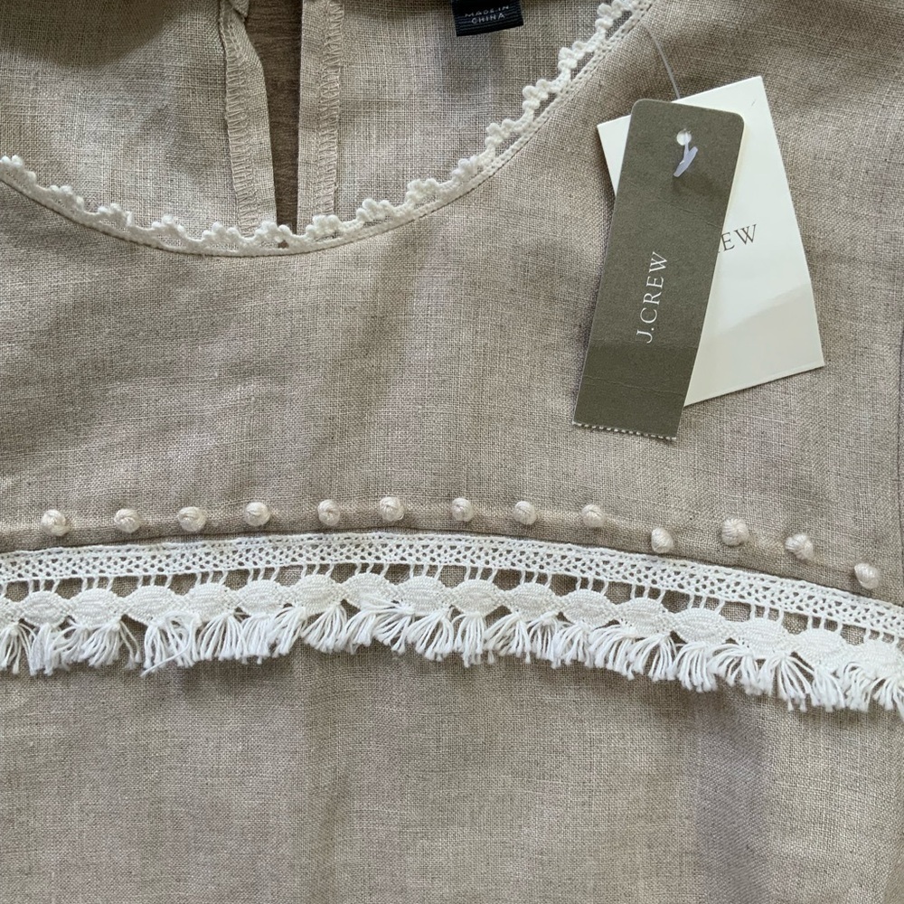 J Crew Top Beige Linen Embroidered Fringe Crochet Trim Notched Sides Relaxed Fit - Picture 4 of 6